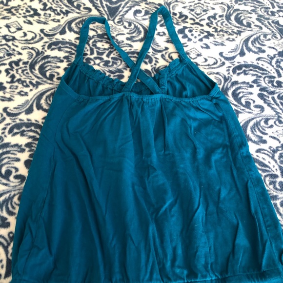 Gap cross strap tank top - Picture 3 of 3